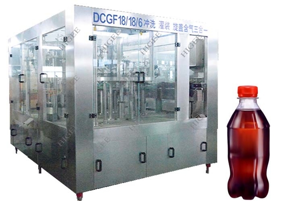 Chine Garantie carbonatée matérielle de bouches des biens 12 de machine de remplissage des boissons Sus304 fournisseur