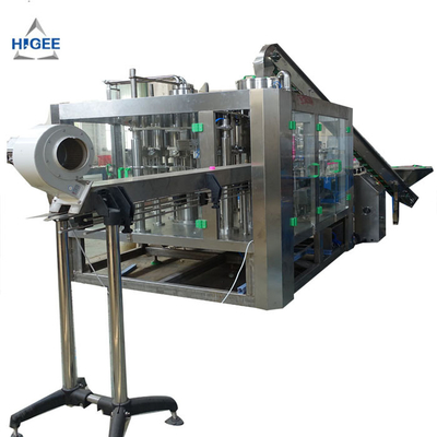 Chine Machine de remplissage de bouteilles automatique de XGF 12-12-4 Bph 1800 pour OIN 9001 de 5000 ml fournisseur