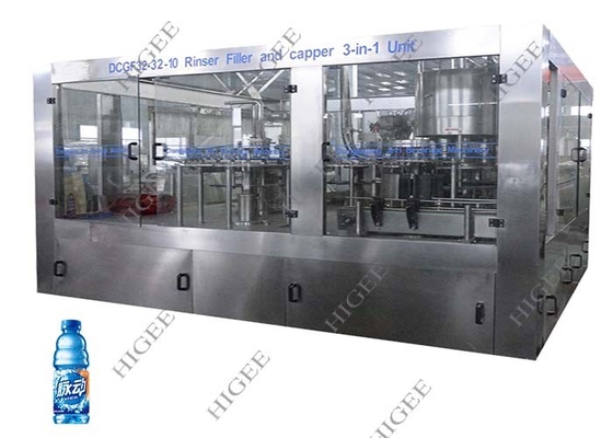 Chine Machine de remplissage de bouteilles liquide automatique complètement automatique 3 dans 1 380V 50Hz 3.2Kw fournisseur