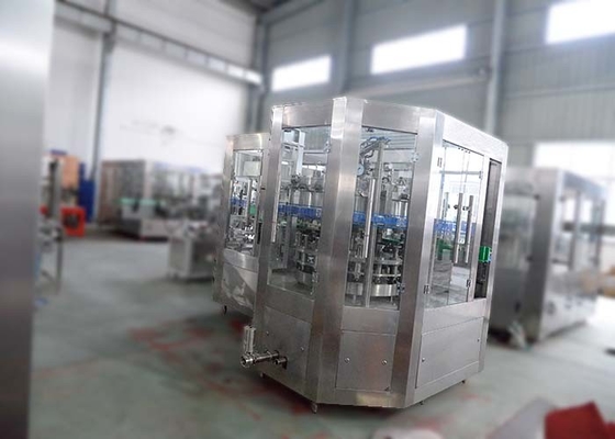 Chine La machine de remplissage industrielle de boîte 3500-5000 peut/contrôle de PLC grande vitesse d'heure fournisseur