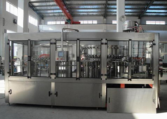Chine machine de remplissage de la boisson 3000BPH, équipement de mise en bouteilles de boisson carbonatée avec du CE fournisseur