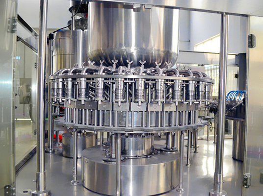 Chine Capacité complètement automatique des machines de remplissage de bouteilles de jus de grain 3.8kw 1000-30000BPH fournisseur