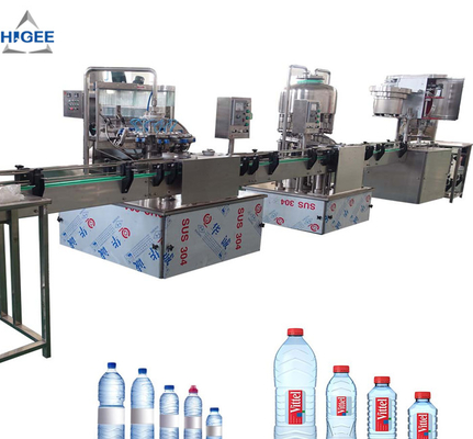 Chine Petits PCs /Hour de la machine de remplissage de l'eau minérale 1000-2000 pour l'ANIMAL FAMILIER, bouteille en verre fournisseur